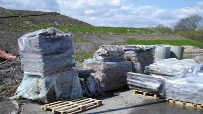 Bodo azbestni odpadki pristali v naravi?