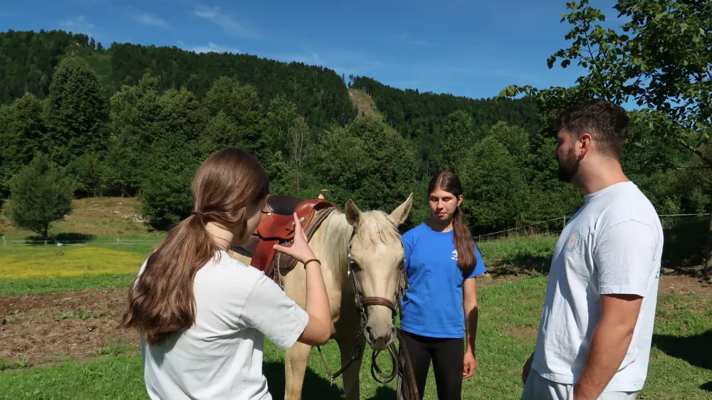 Mladinski center Nova Gorica, Tabor za mlade - za dvig samozavesti, iskanje močnih področij / Foto: Nata&scaron;a Bucik Ozebek