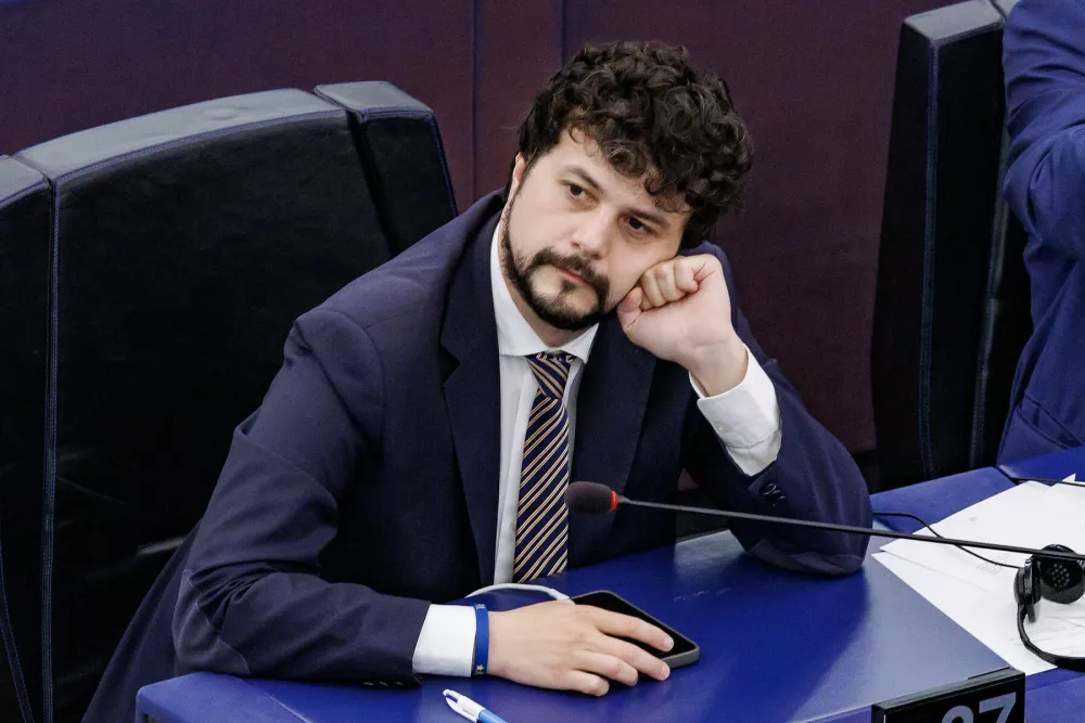 Brando Benifei durante la seduta plenaria del Parlamento europeo a Strasburgo, Marted&igrave;, 16 Luglio 2024 ()Brando Benifei during the plenary session of the European parliament in Strasbourg, Tuesday, July 16, 2024 (),Image: 890082003, License: Rights-managed, Restrictions:, Model Release: no