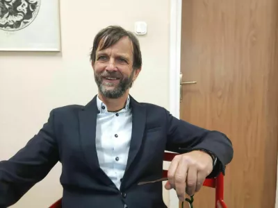 Prejeli 1000 vlog: Prvi upravičenci naj bi oskrbo na domu dobili septembra