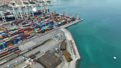 Luka Koper, severni del prvega pomola, podalj&scaron;anje pomola / Foto: Sejarić Armin/luka Koper