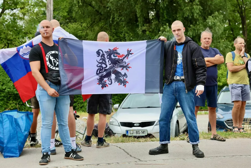 Mladi, stari, kosmati in obriti udeleženci shoda. Foto: Jaka Gasar