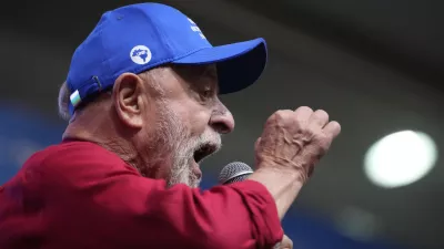 Brazil's President Luiz Inacio Lula da Silva speaks during the opening of the 60th Congress of the National Union of Students, in Goiania, Goias state, Brazil, Thursday, July 17, 2025. (AP Photo/Eraldo Peres) / Foto: Eraldo Peres