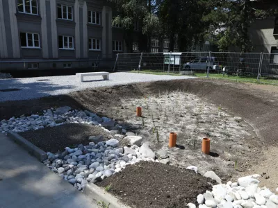 Podvoze sanirajo le z začasnimi re&scaron;itvami