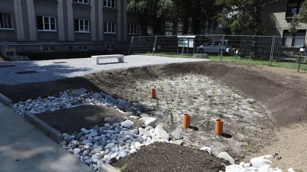 Podvoze sanirajo le z začasnimi re&scaron;itvami