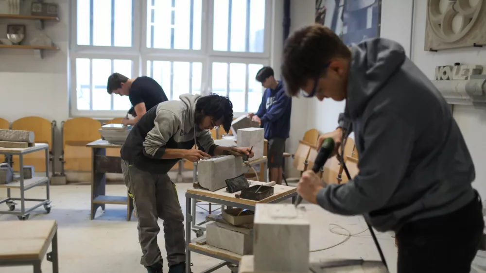 - 10.01.2024 &ndash; SGGO&Scaron; - Srednja gradbena, geodetska, okoljevarstvena &scaron;ola in strokovna gimnazija Ljubljana, Dunajska cesta 102 //FOTO: Bojan Velikonja
