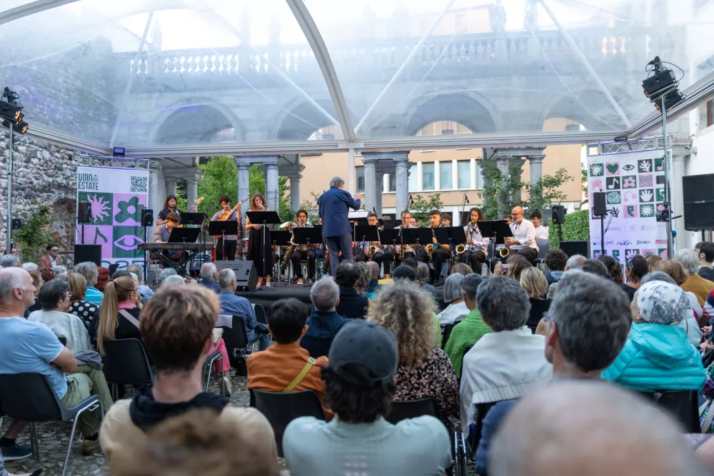 Ko mesto zaživi s festivalom