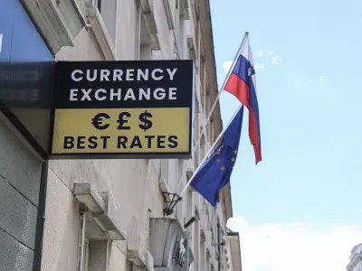 - 18.07.2025 - Menjalnica, zastavljalnica in odkupovalnica Zoml, Miklo&scaron;ičeva//FOTO: Jaka Gasar