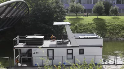 04.09.2023 - Grubarjev kanal - Plavajoča hi&scaron;kaFoto: Luka Cjuha