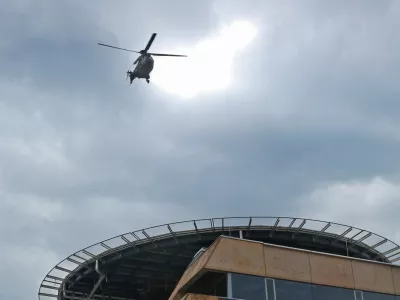 helikopter- 10.08.2017 - Heliport UKC Ljubljana - heliodrom - pristajali&scaron;če za helikopterje na strehi Kliničnega centra v Ljubljani -//FOTO: Tomaž Skale