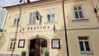 Gostilna &Scaron;estica