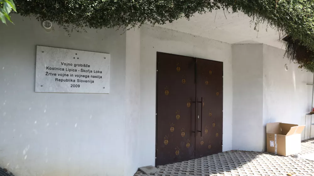 23.07.2025 - Vojno grobi&scaron;če, Kostnica Lipica - &Scaron;kofja LokaFoto: Luka Cjuha