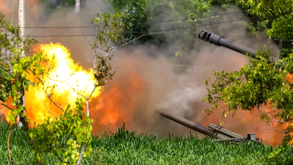 A Thai military mobile unit fires towards Cambodia's side after Thailand and Cambodia exchanged heavy artillery on Friday as their worst fighting in more than a decade stretched for a second day, in Surin, Thailand, July 25, 2025. REUTERS/Athit Perawongmetha