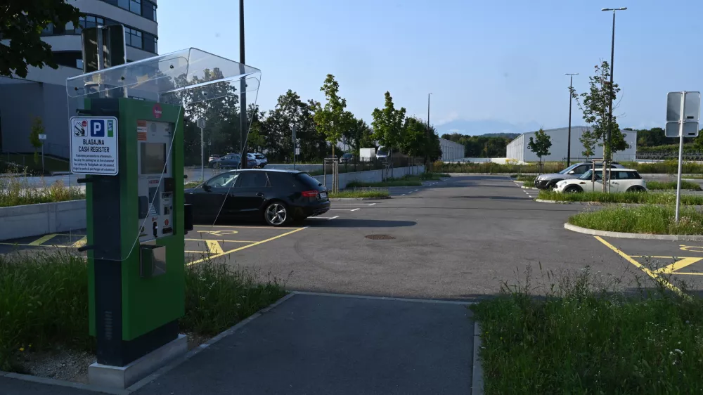 Sončne elektrarne tudi na parkiri&scaron;čih