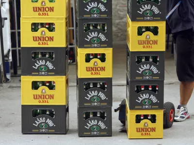 - simbolična fotografija - Union - La&scaron;ko - pivo - embalaža - zabojnik piva - gajbe - //FOTO: Tomaž Skale