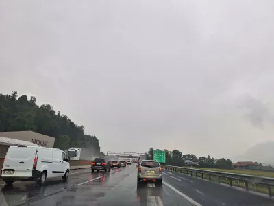 Zastoj na primorski avtocesti. Foto: bralka