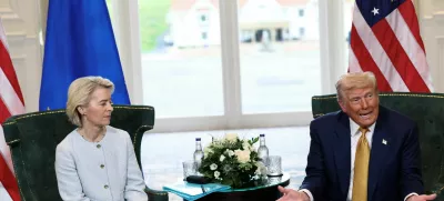 U.S. President Donald Trump meets with European Commission President Ursula von der Leyen, in Turnberry, Scotland, Britain, July 27, 2025. REUTERS/Evelyn Hockstein