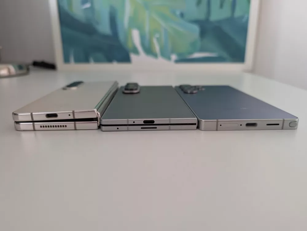 Od leve proti desni: galaxy z fold 4, galaxy z fold 7 in galaxy s24 ultra