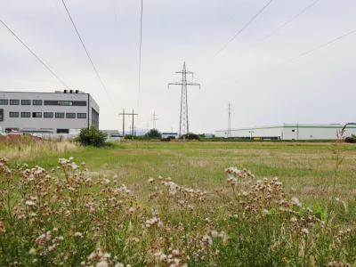 Hoče - Poslovna cona - Gospodarstvo - Gradnje - Zemlji&scaron;ča - Projekt ureditve varovanih parkiri&scaron;č za tovornjake - Varovana parkiri&scaron;ča za tovorna vozila - zemlji&scaron;če - lokacija - Ilustracija - Tematika - Vozila - Avtor: Andrej Petelin&scaron;ek, Večer