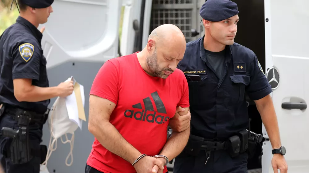 28.07.2025., Pula - Na pulski su Zupanijski Sud privedena trojica osumnjicenih za napad na mladog Slovenca u poreckom nocnom klubu. Photo: Sasa Miljevic/PIXSELL