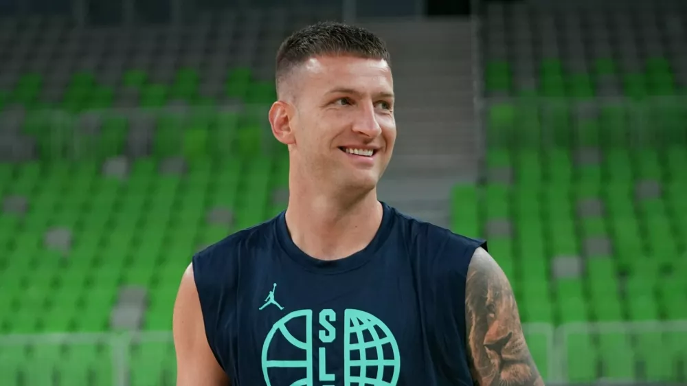 Alen Omić, slovenska ko&scaron;arkarska reprezentanca