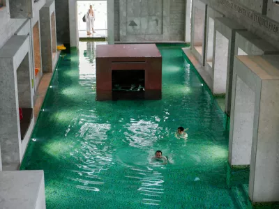 bazen- Rimske Toplice 2014 - Zdravili&scaron;če Rimske terme, zdravje, turizem d. o. o. - od 3.3.2014 lastnik podjetje Terme Resort v lasti moskovskega podjetnika Valerija Arakelova, ki je kot edini dražitelj kupilo družbo v stečaju za 8,5 milijona evrov     //FOTO: Bojan Velikonja