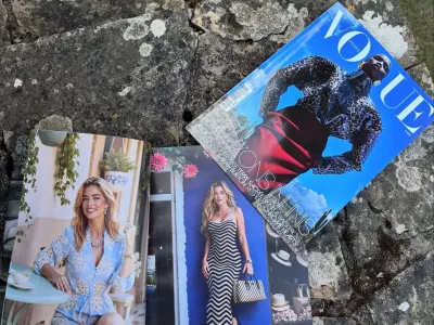 Pri Vogueu zagotavljajo, da UI-model ni bil del uredni&scaron;ke odločitve, kar pomeni, da gre za oglasno sporočilo. F instagram marketin&scaron;ke agencije Seraphinne Vallora