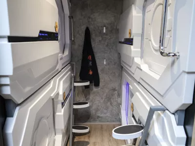 Od mini hi&scaron;k do kapsul: v Ljubljani edinstvene prenočitve za vsak okus