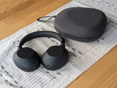 Slu&scaron;alke Sony wh-1000xm6.