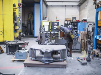 največji robot v Sloveniji- 28.10.2022 &ndash; Zlata gazela 2022 - Podjetje PI&Scaron;EK - VITLI KRPAN, proizvodnja kmetijskih in gozdarskih strojev, d.o.o., Jazbina 9A, &Scaron;marje pri Jel&scaron;ah //FOTO: Bojan VelikonjaOPOMBA: INTERVJU ZA OBJEKTIV 2022