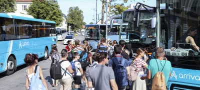 - 09.08.2024 - Avtobusna postaja Ljubljana - potniki, gneča, turisti, prevoz, avtobus //FOTO: Jaka Gasar / Foto: Jaka Gasar