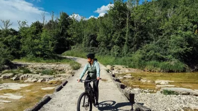 Povabilo, da se s kolesom podate na izlet, na skrajni rob koprskega podeželja in Slovenske Istre. F visitkoper
