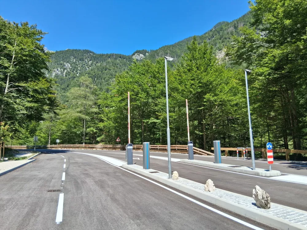 zapornice pod vr&scaron;ičem trenta / Foto: Katja Petrovec