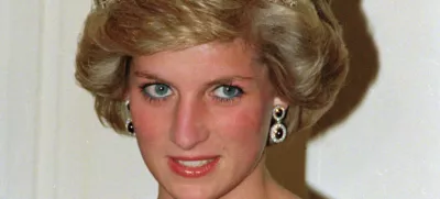 Britain's Princess Diana wears the Spencer tiara as she and Prince Charles attend state dinner at Government House in Adelaide, Austraila, Nov. 7, 1985. (AP Photo/Jim Bourdier)