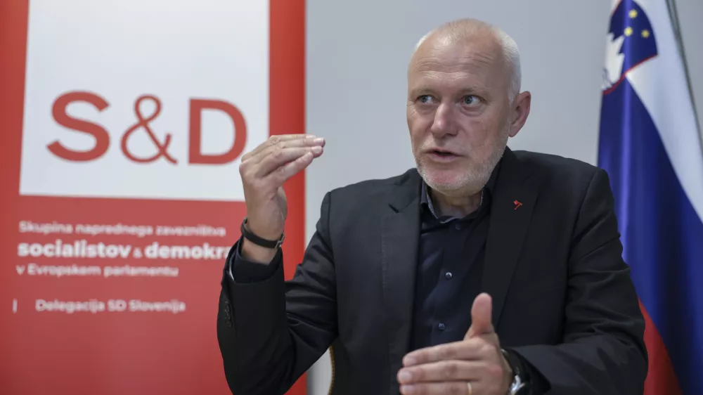 - 17. 05. 2024 - Evropski poslanec in član stranke SD MIlan Brglez //FOTO: Jaka GasarOPOMBA: ZA OBJEKTIV - INTERVJU 2024