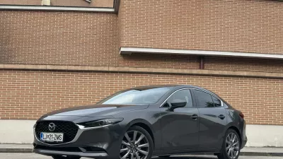 Mazda 3 limuzina / Foto: Matjaž Terzič