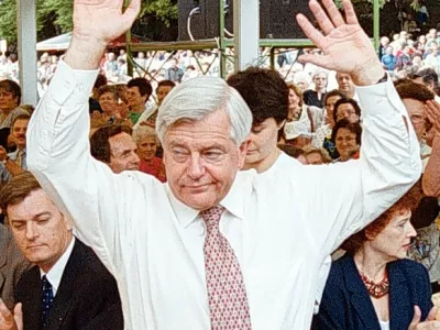 Milan Kučan leta&nbsp;1999 na srečanju&nbsp;upokojencev / Foto: Bojan Velikonja