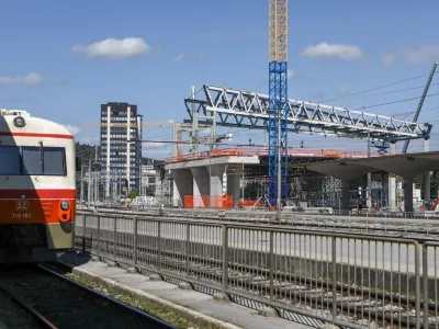 Evropskih sredstev za železni&scaron;ko postajo ne bo treba vračati