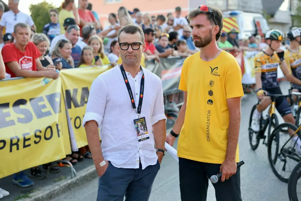 Slavnostni sprejem Tadeja Pogačarja v Komendi. 