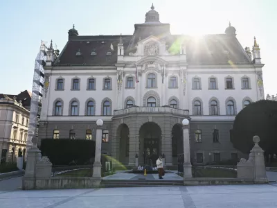 Zmeda ob novem zakonu o visokem &scaron;olstvu