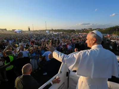 Pope Leo XIV waves to faithful from the popemobile as he attends a vigil for the Jubilee of Youth in Tor Vergata, in Rome, Italy August 2, 2025. Vatican Media/&shy;Handout via REUTERS  ATTENTION EDITORS - THIS IMAGE WAS PROVIDED BY A THIRD PARTY.