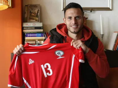 - 18.03.2015 - Jaka Ihbeisheh, slovensko-palestinski nogometa&scaron;, ki se je vpisal v zgodovino palestinskega nogometa kot strelec prvega zadetka, ki ga je ta reprezentanca dosegla na azijskem pokalu	//FOTO: Tomaž SkaleOPOMBA: ZA OBJAVO V PRILOGI &ndash; DNEVNIKOV OBJEKTIV - INTERVJU 2015