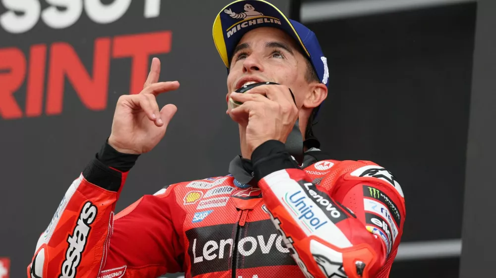 MotoGP - Austrian Grand Prix - Red Bull Ring, Spielberg, Austria - August 16, 2025 Ducati Lenovo Team's Marc Marquez celebrates after winning the sprint race REUTERS/Gintare Karpaviciute