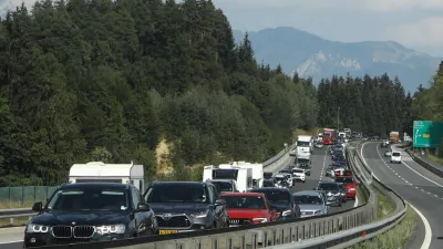 - 05.08.2022 &ndash; Re&scaron;evalni pas na avtocesti, ki intervencijskim službam omogoča hitrej&scaron;i dostop do kraja prometne nesreče oziroma drugega izrednega dogodka, //FOTO: Luka Cjuha