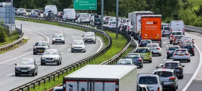 Odsek Brdo Kozarje- 11.08.2017 – ljubljanska zahodna obvoznica - zgoščen promet - gost promet z zastoji - kolone vozil - prometni zastoj -  //FOTO: Bojan Velikonja