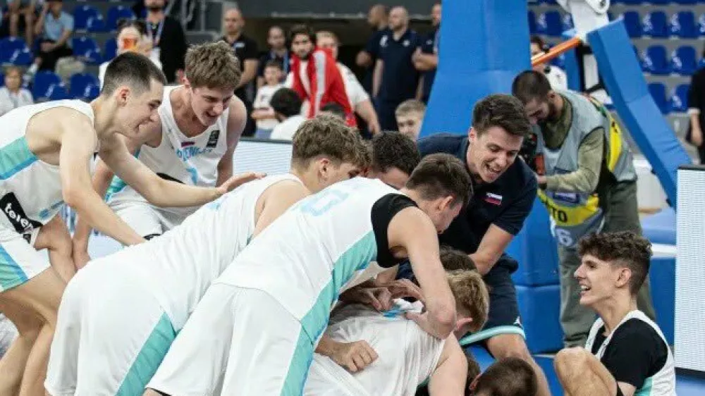 Slovenski ko&scaron;arkarji do 16 let