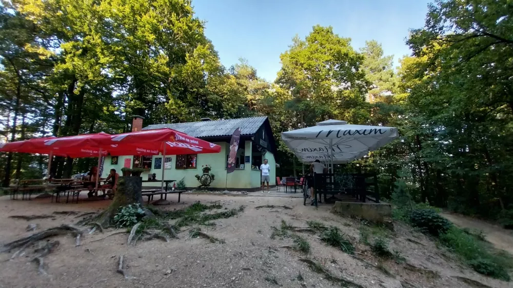 Priljubljena izletni&scaron;ka točka, kot zelena dnevna soba nad mestom