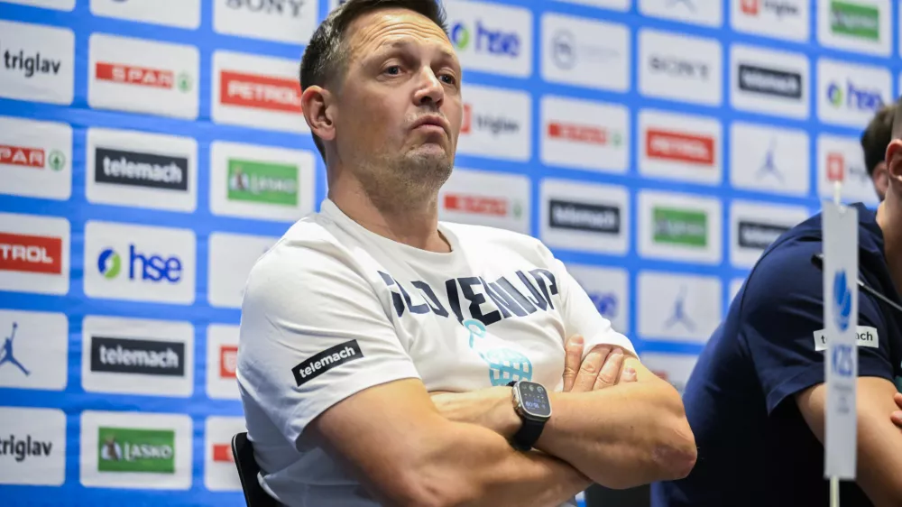 Aleksander Sekulić25.08.2025 - Novinarska konferenca mo&scaron;ke reprezentance Slovenije pred odhodom v Katovice na evropsko prvenstvo - KZS Foto: Nik Erik Neubauer 