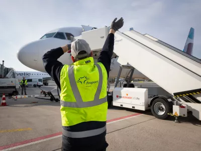 Brnik.Pristanek letala ob vzpostavitvi letalske povezave med Ljubljano in Dusseldorfom prevoznika Eurowings.