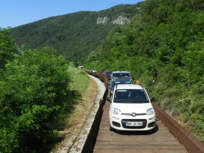 avtovlak ba&scaron;ka grapa